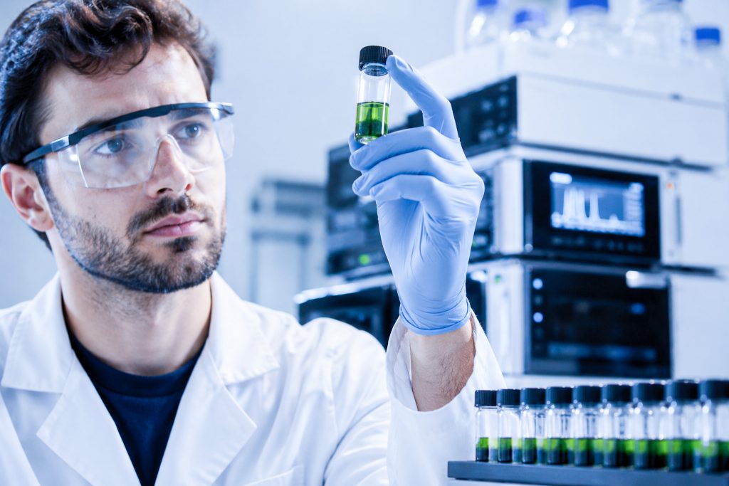 Analyse HPLC en laboratoire de la teneur réelle d'un extrait végétal